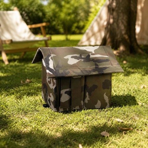 Outdoor feline house - outdoor, closed